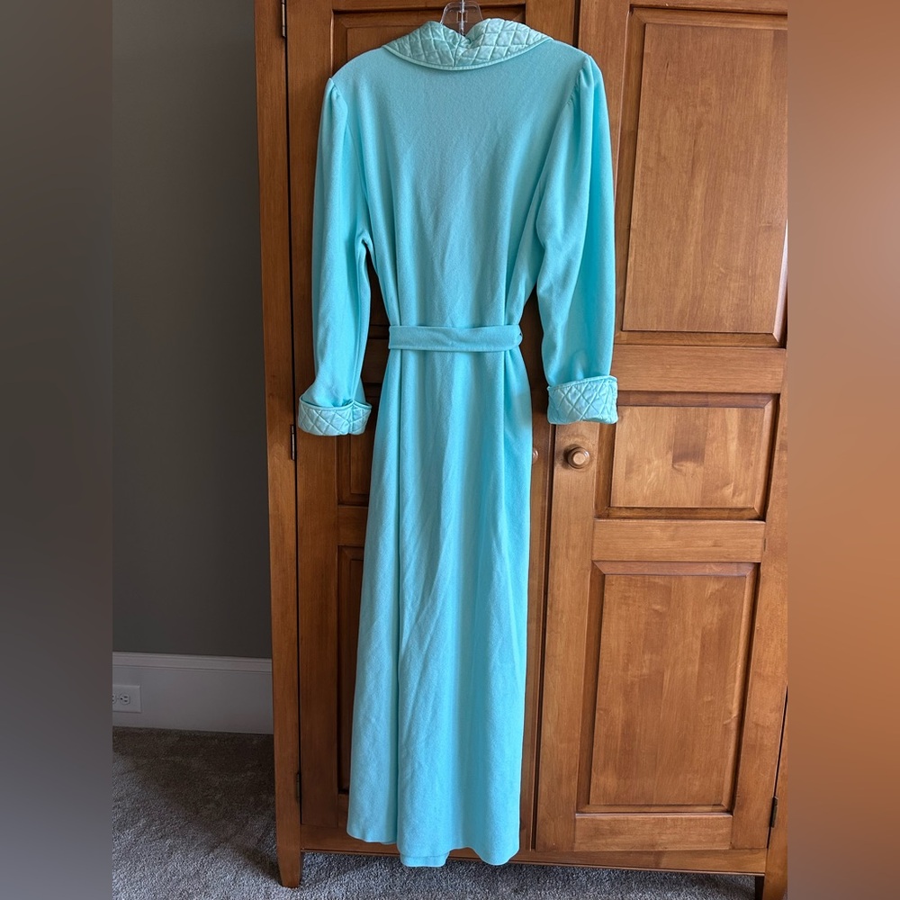 Vanity Fair Wrap-around Full Length Robe Size L - Picture 3 of 6